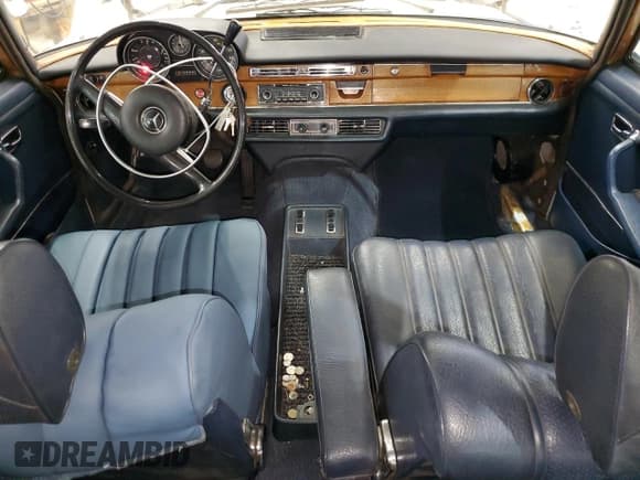 ✅ 1970 Mercedes-Benz 280 • VIN: 10801812048562 • Lot: 92029245. Listed on Copart with 99,796 mi. Free auction sales archive from the USA and detailed vehicle history report at DreamBid. Image 8.