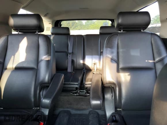 ✅ 2009 GMC Yukon XL • VIN: 1GKFK062X9R291312 • Lot: 65987495. Wystawiony na Copart z przebiegiem 248 249 mil. Bezpłatny archiwum sprzedaży aukcyjnych z USA i szczegółowy raport historii pojazdu na DreamBid. Zdjęcie 10.