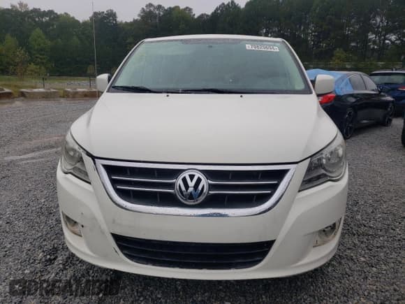 ✅ 2010 Volkswagen Routan SE • VIN: 2V4RW3D19AR407449 • Лот: 70820694. Опубликован ранее на Copart с пробегом 125 157 миль. Бесплатный доступ к архиву аукционных продаж из США и подробный отчёт об истории автомобиля на DreamBid. Изображение 5.