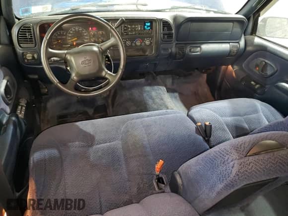 1998 Chevrolet Suburban с VIN 1GNEC16R5WJ361307, выставлен на аукционе Copart как лот 85717335 с пробегом 29 147 миль миль и Списание • Salvage title. История ставок и продаж доступна на DreamBid. Изображение 8.