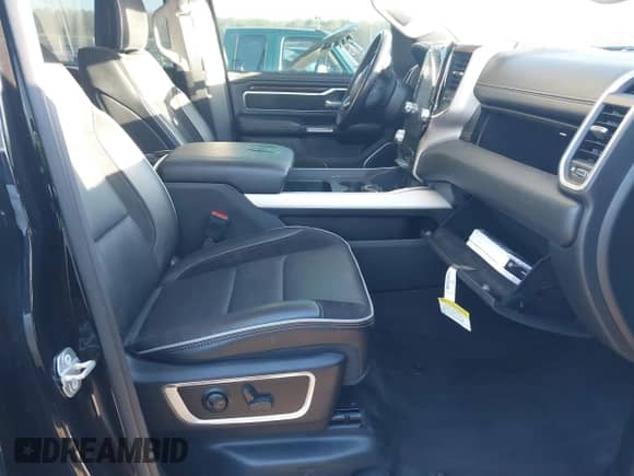 2022 Ram 1500 Laramie с VIN 1C6RREJT8NN190134, выставлен на аукционе IAAI как лот 41811489 с пробегом 63 984 миль миль и . История ставок и продаж доступна на DreamBid. Изображение 5.