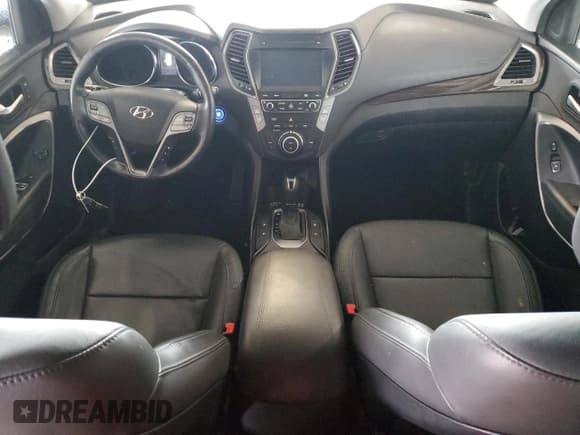 ✅ 2017 Hyundai Santa Fe Ultimate • VIN: 5XYZW4LA3HG425543 • Лот: 47317584. Опубликован ранее на Copart с пробегом 99 251 миль. Бесплатный доступ к архиву аукционных продаж из США и подробный отчёт об истории автомобиля на DreamBid. Изображение 8.