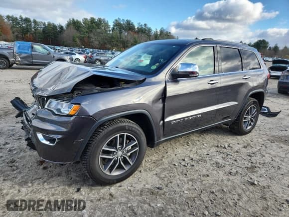 ✅ 2017 Jeep Grand Cherokee Limited • VIN: 1C4RJFBG5HC762459 • Lot: 92063305. Listed on Copart with 107,652 mi. Free auction sales archive from the USA and detailed vehicle history report at DreamBid. Image 1.
