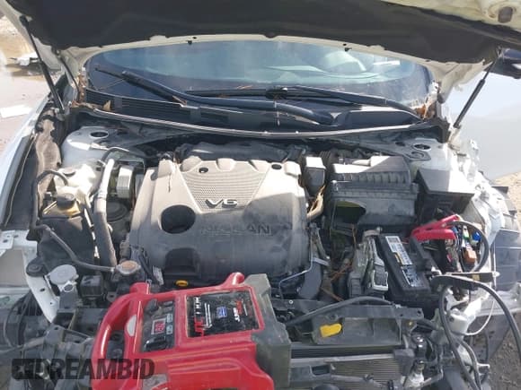 ✅ 2020 Nissan Maxima Platinum • VIN: 1N4AA6FV0LC385883 • Lot: 41316172. Wystawiony na IAAI z przebiegiem 80 490 mil. Bezpłatny archiwum sprzedaży aukcyjnych z USA i szczegółowy raport historii pojazdu na DreamBid. Zdjęcie 10.