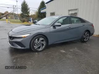 ✅ 2025 Hyundai Elantra SEL Convenience • VIN: KMHLS4DG0SU857920 • Lot: 89934535. Listed on Copart with 38,291 mi. Free auction sales archive from the USA and detailed vehicle history report at DreamBid. Image 1.