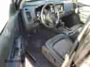 2021 Chevrolet Colorado 4WD Z71 z VIN 1GCHTDEN9M1172226, wystawiony jako Copart lot #87714845 z przebiegiem 31 895 mil mil oraz Szkoda całkowita • Salvage title. Historia ofert i sprzedaży dostępna na DreamBid. Obrazek 8.