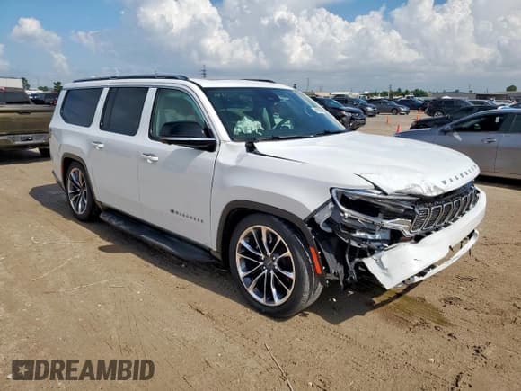 ✅ 2024 Jeep Wagoneer Series II • VIN: 1C4SJSBP8RS141198 • Lot: 65029925. Wystawiony na Copart z przebiegiem 318 mil. Bezpłatny archiwum sprzedaży aukcyjnych z USA i szczegółowy raport historii pojazdu na DreamBid. Zdjęcie 4.