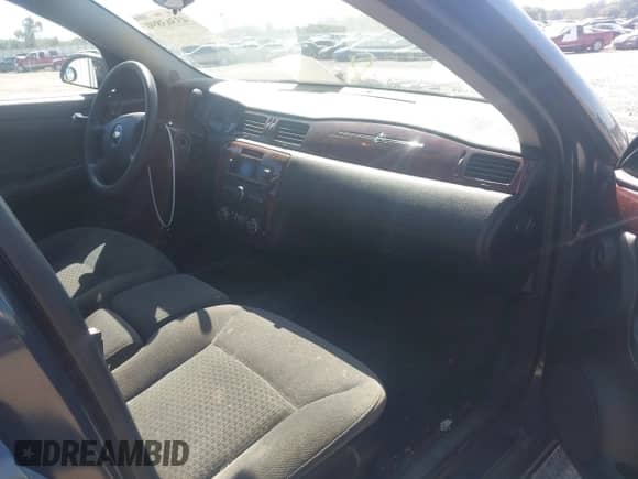 2008 Chevrolet Impala LT z VIN 2G1WT58N989115639, wystawiony jako IAAI lot #43363890 z przebiegiem 190 573 mil mil oraz . Historia ofert i sprzedaży dostępna na DreamBid. Obrazek 5.