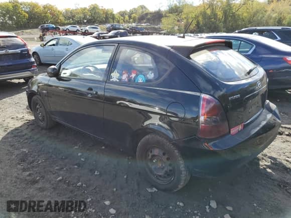 2010 Hyundai Accent GS с VIN KMHCM3AC8AU175386, выставлен на аукционе Copart как лот 75059904 с пробегом 155 025 миль миль и Списание • Salvage title. История ставок и продаж доступна на DreamBid. Изображение 2.