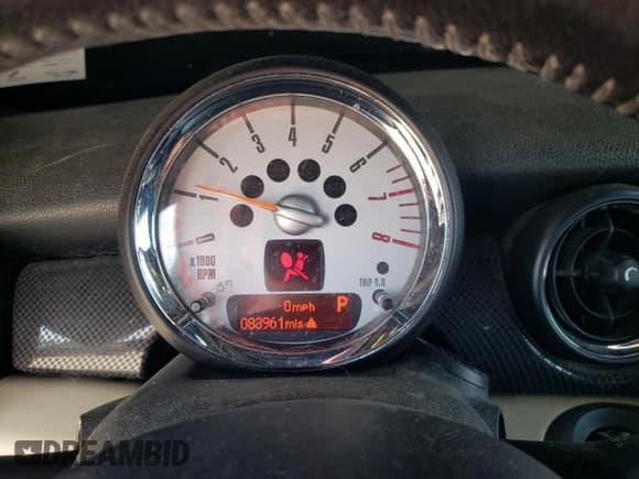 ✅ 2012 MINI Coupe S • VIN: WMWSX3C51CT154858 • Lot: 64205805. Listed on Copart with 83,961 mi. Free auction sales archive from the USA and detailed vehicle history report at DreamBid. Image 9.