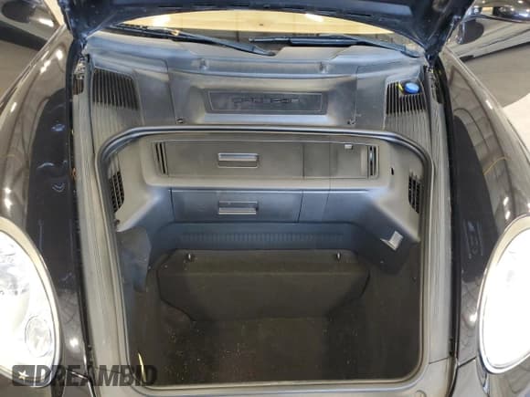 ✅ 2005 Porsche Boxster S • VIN: WP0CB29815U731645 • Lot: 84614325. Listed on Copart with 81,234 mi. Free auction sales archive from the USA and detailed vehicle history report at DreamBid. Image 11.