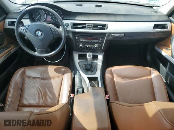 ✅ 2010 BMW 3 Series 335i xDrive • VIN: WBAPL3C50AA776037 • Лот: 67319755. Опубликован ранее на Copart с пробегом 210 486 миль. Бесплатный доступ к архиву аукционных продаж из США и подробный отчёт об истории автомобиля на DreamBid. Изображение 8.