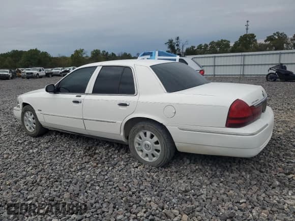 ✅ 2005 Mercury Grand Marquis LS Premium • VIN: 2MEHM75W95X621046 • Lot: 82758155. Wystawiony na Copart z przebiegiem 129 369 mil. Bezpłatny archiwum sprzedaży aukcyjnych z USA i szczegółowy raport historii pojazdu na DreamBid. Zdjęcie 2.