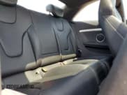 ✅ 2015 Audi S5 Premium Plus • VIN: WAUGGAFR9FA050840 • Lot: 64470315. Wystawiony na Copart z przebiegiem 47 379 mil. Bezpłatny archiwum sprzedaży aukcyjnych z USA i szczegółowy raport historii pojazdu na DreamBid. Zdjęcie 10.