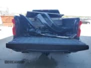 ✅ 2021 Chevrolet Silverado 1500 RST • VIN: 1GCUYEET6MZ348722 • Lot: 60330495. Wystawiony na Copart z przebiegiem Nie podano. Bezpłatny archiwum sprzedaży aukcyjnych z USA i szczegółowy raport historii pojazdu na DreamBid. Zdjęcie 6.