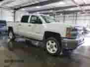 2015 Chevrolet Silverado 2500HD LT z VIN 1GC1KVEG2FF576552, wystawiony jako Copart lot #84027335 z przebiegiem 203 662 mil mil oraz Szkoda całkowita • Salvage title. Historia ofert i sprzedaży dostępna na DreamBid. Obrazek 4.