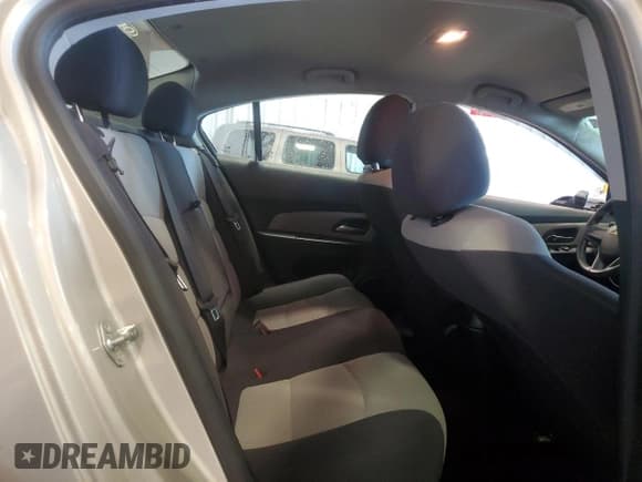 ✅ 2014 Chevrolet Cruze LS • VIN: 1G1PA5SG6E7230085 • Lot: 90124465. Listed on Copart with 104,605 mi. Free auction sales archive from the USA and detailed vehicle history report at DreamBid. Image 10.