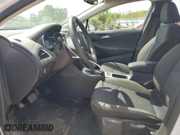 ✅ 2017 Chevrolet Cruze LS • VIN: 1G1BC5SM1H7135884 • Лот: 70741345. Опубликован ранее на Copart с пробегом 157 188 миль. Бесплатный доступ к архиву аукционных продаж из США и подробный отчёт об истории автомобиля на DreamBid. Изображение 7.