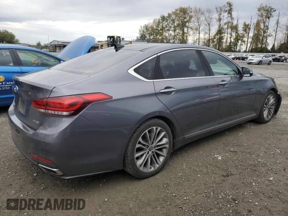 2015 Hyundai Genesis 3.8L with VIN KMHGN4JE7FU070187, listed as a Copart auction lot 71596664 with 130,750 mi miles and Clean title. Bid and sale history available at DreamBid. Image 3.