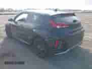 2019 Hyundai Veloster Turbo z VIN KMHTH6AB9KU005942, wystawiony jako IAAI lot #41565229 z przebiegiem 91 788 mil mil oraz . Historia ofert i sprzedaży dostępna na DreamBid. Obrazek 3.