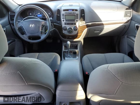 ✅ 2011 Hyundai Santa Fe GLS • VIN: 5XYZG3AB8BG025097 • Lot: 79130134. Listed on Copart with 285,387 mi. Free auction sales archive from the USA and detailed vehicle history report at DreamBid. Image 8.