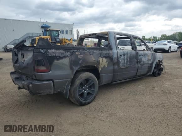 ✅ 2021 Ram 1500 Sport • VIN: 1C6SRFTT4MN704175 • Lot: 59764555. Wystawiony na Copart z przebiegiem Nie podano. Bezpłatny archiwum sprzedaży aukcyjnych z USA i szczegółowy raport historii pojazdu na DreamBid. Zdjęcie 3.