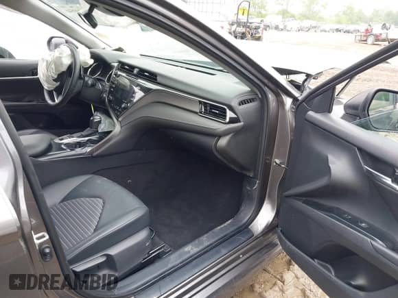 2020 Toyota Camry Hybrid SE z VIN 4T1J31AK2LU542677, wystawiony jako IAAI lot #42449548 z przebiegiem Nie podano mil oraz . Historia ofert i sprzedaży dostępna na DreamBid. Obrazek 5.