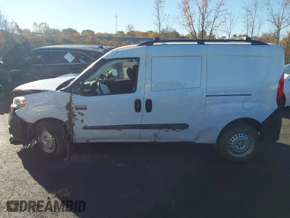 ✅ 2021 Ram ProMaster City Cargo Tradesman • VIN: ZFBHRFAB6M6U15387 • Lot: 43547964. Wystawiony na IAAI z przebiegiem 167 878 mil. Bezpłatny archiwum sprzedaży aukcyjnych z USA i szczegółowy raport historii pojazdu na DreamBid. Zdjęcie 15.