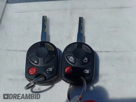 ✅ 2017 Ford Transit XL • VIN: 1FBZX2YM2HKB16875 • Lot: 42665168. Wystawiony na IAAI z przebiegiem 123 525 mil. Bezpłatny archiwum sprzedaży aukcyjnych z USA i szczegółowy raport historii pojazdu na DreamBid. Zdjęcie 11.