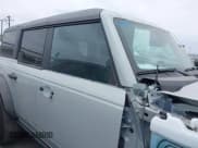 ✅ 2023 Ford Bronco • VIN: 1FMEE5DP0PLA97359 • Lot: 42130581. Wystawiony na IAAI z przebiegiem 32 335 mil. Bezpłatny archiwum sprzedaży aukcyjnych z USA i szczegółowy raport historii pojazdu na DreamBid. Zdjęcie 14.