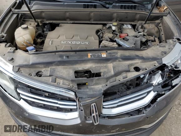 ✅ 2018 Lincoln MKX Reserve • VIN: 2LMPJ6LR5JBL23713 • Lot: 69457555. Listed on Copart with 99,163 mi. Free auction sales archive from the USA and detailed vehicle history report at DreamBid. Image 12.