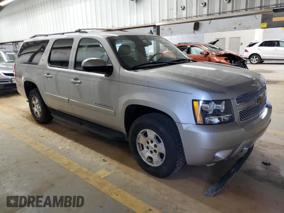 ✅ 2008 Chevrolet Suburban LTZ • VIN: 3GNFC16048G159049 • Lot: 65454764. Wystawiony na Copart z przebiegiem 251 431 mil. Bezpłatny archiwum sprzedaży aukcyjnych z USA i szczegółowy raport historii pojazdu na DreamBid. Zdjęcie 4.