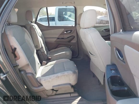 ✅ 2019 Chevrolet Traverse LT Cloth • VIN: 1GNEVGKW4KJ319259 • Lot: 43469573. Wystawiony na IAAI z przebiegiem 70 593 mil. Bezpłatny archiwum sprzedaży aukcyjnych z USA i szczegółowy raport historii pojazdu na DreamBid. Zdjęcie 8.