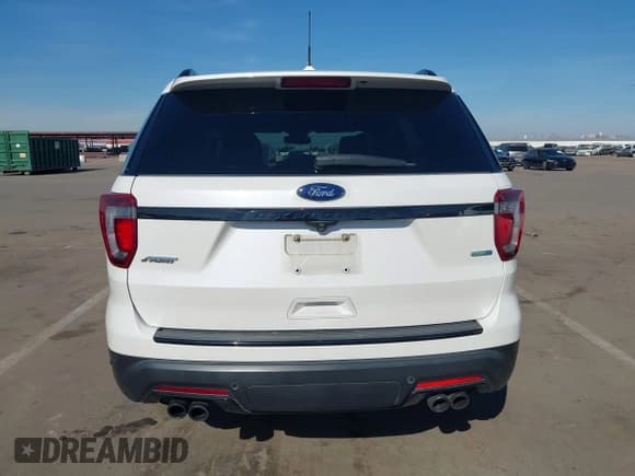 ✅ 2018 Ford Explorer Sport • VIN: 1FM5K8GT6JGC87122 • Lot: 43673299. Wystawiony na IAAI z przebiegiem 118 391 mil. Bezpłatny archiwum sprzedaży aukcyjnych z USA i szczegółowy raport historii pojazdu na DreamBid. Zdjęcie 17.