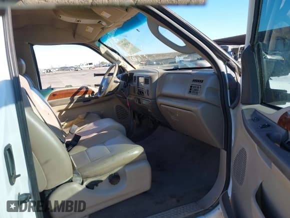 ✅ 2003 Ford F-250 XL • VIN: 1FTNX20P33ED77715 • Lot: 43490230. Listed on IAAI with 139,032 mi. Free auction sales archive from the USA and detailed vehicle history report at DreamBid. Image 5.