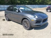 ✅ 2023 Porsche Cayenne • VIN: WP1AA2AY9PDA07838 • Lot: 43146214. Wystawiony na IAAI z przebiegiem 38 244 mil. Bezpłatny archiwum sprzedaży aukcyjnych z USA i szczegółowy raport historii pojazdu na DreamBid. Zdjęcie 1.