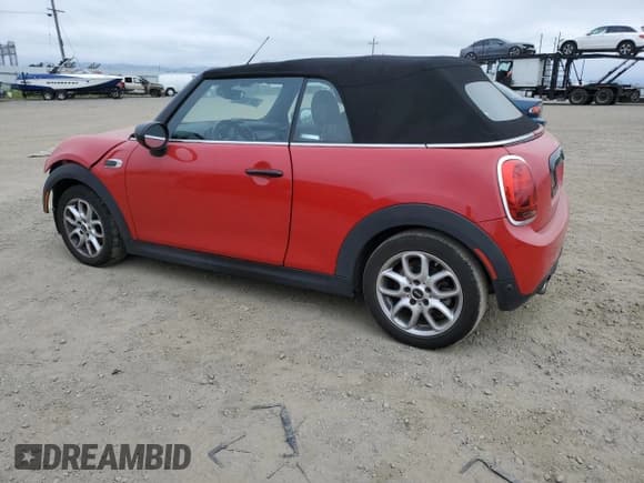 ✅ 2021 MINI Convertible Cooper • VIN: WMWWJ3C01M3M67417 • Лот: 53140225. Опубликован ранее на Copart с пробегом 26 673 миль. Бесплатный доступ к архиву аукционных продаж из США и подробный отчёт об истории автомобиля на DreamBid. Изображение 2.