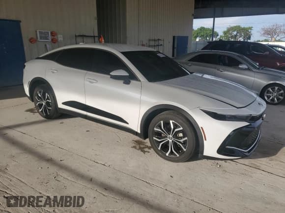 ✅ 2023 Toyota Crown XLE • VIN: JTDAAAAF6P3002841 • Лот: 75890694. Опубликован ранее на Copart с пробегом 41 533 миль. Бесплатный доступ к архиву аукционных продаж из США и подробный отчёт об истории автомобиля на DreamBid. Изображение 4.