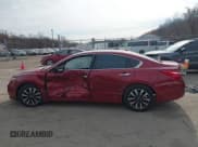 ✅ 2017 Nissan Altima SL • VIN: 1N4AL3AP5HC165809 • Lot: 43716767. Listed on IAAI with 76,381 mi. Free auction sales archive from the USA and detailed vehicle history report at DreamBid. Image 14.