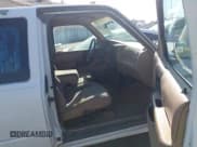 ✅ 2000 Ford Ranger XL • VIN: 1FTYR14V3YPA54299 • Лот: 43222290. Опубликован ранее на IAAI с пробегом 411 670 миль. Бесплатный доступ к архиву аукционных продаж из США и подробный отчёт об истории автомобиля на DreamBid. Изображение 5.