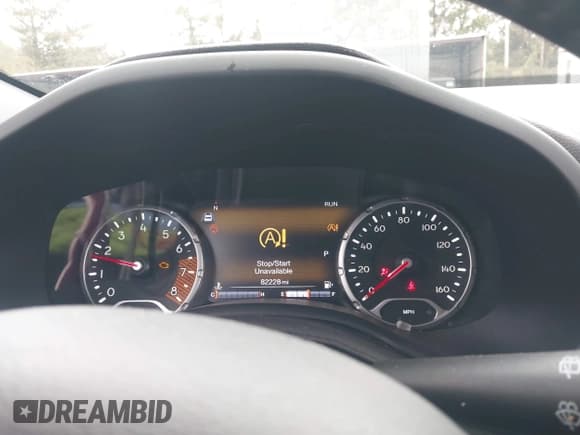 ✅ 2022 Jeep Renegade Trailhawk • VIN: ZACNJDC19NPN46986 • Lot: 43572563. Listed on IAAI with 82,228 mi. Free auction sales archive from the USA and detailed vehicle history report at DreamBid. Image 7.