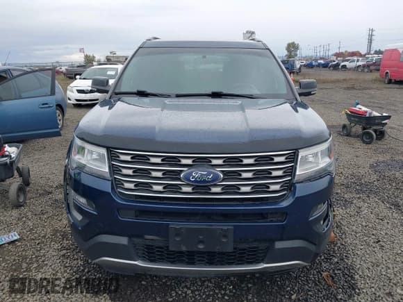 ✅ 2017 Ford Explorer XLT • VIN: 1FM5K8D88HGD05355 • Lot: 43491901. Wystawiony na IAAI z przebiegiem 112 202 mil. Bezpłatny archiwum sprzedaży aukcyjnych z USA i szczegółowy raport historii pojazdu na DreamBid. Zdjęcie 12.