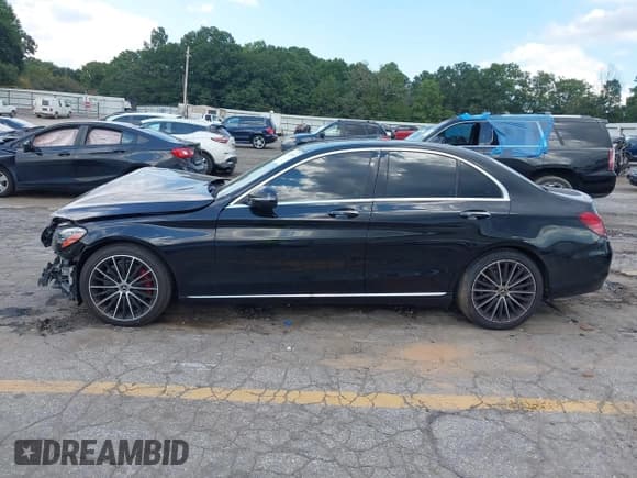 ✅ 2020 Mercedes-Benz C 300 • VIN: WDDWF8DB8LR549146 • Lot: 43128857. Wystawiony na IAAI z przebiegiem 55 000 mil. Bezpłatny archiwum sprzedaży aukcyjnych z USA i szczegółowy raport historii pojazdu na DreamBid. Zdjęcie 14.