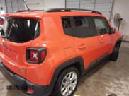 ✅ 2017 Jeep Renegade Altitude • VIN: ZACCJABB7HPE63399 • Lot: 41635030. Wystawiony na IAAI z przebiegiem 90 184 mil. Bezpłatny archiwum sprzedaży aukcyjnych z USA i szczegółowy raport historii pojazdu na DreamBid. Zdjęcie 4.
