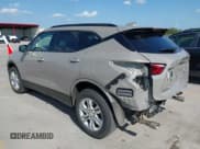 ✅ 2021 Chevrolet Blazer LT • VIN: 3GNKBBRA2MS560439 • Лот: 42489522. Опубликован ранее на IAAI с пробегом 70 349 миль. Бесплатный доступ к архиву аукционных продаж из США и подробный отчёт об истории автомобиля на DreamBid. Изображение 3.