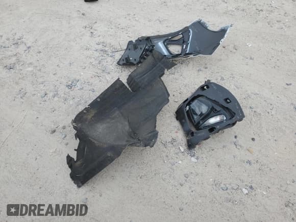 ✅ 2019 Chevrolet Blazer • VIN: 3GNKBCRS1KS700699 • Lot: 82593125. Listed on Copart with 54,013 mi. Free auction sales archive from the USA and detailed vehicle history report at DreamBid. Image 13.