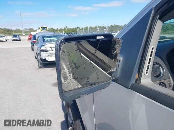 ✅ 2008 Ford F-150 XL • VIN: 1FTRW12W28FB36278 • Lot: 41261436. Listed on IAAI with 226,951 mi. Free auction sales archive from the USA and detailed vehicle history report at DreamBid. Image 18.