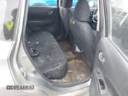 ✅ 2014 Nissan Note S • VIN: 3N1CE2CP1EL362936 • Lot: 42187201. Wystawiony na IAAI z przebiegiem 223 981 mil. Bezpłatny archiwum sprzedaży aukcyjnych z USA i szczegółowy raport historii pojazdu na DreamBid. Zdjęcie 8.