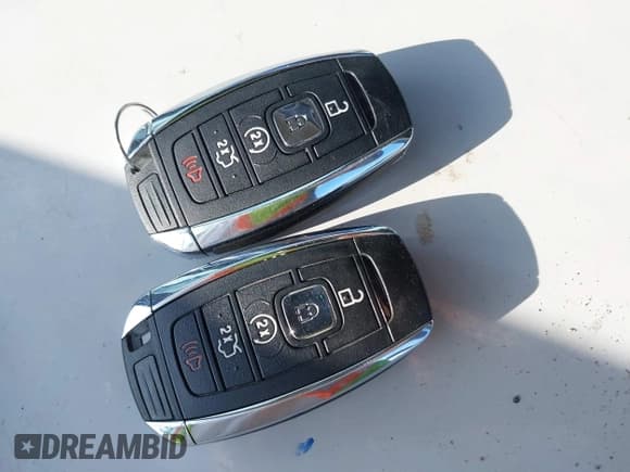 ✅ 2019 Lincoln Nautilus Reserve • VIN: 2LMPJ6LP3KBL21815 • Lot: 43839248. Listed on IAAI with 69,245 mi. Free auction sales archive from the USA and detailed vehicle history report at DreamBid. Image 11.