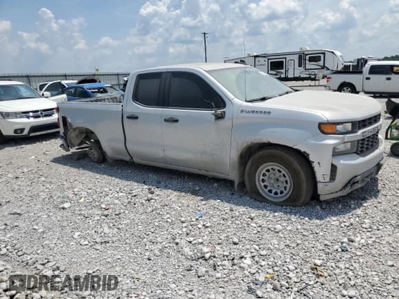 ✅ 2020 Chevrolet Silverado 1500 Custom • VIN: 1GCRWBEK6LZ330866 • Lot: 62522105. Wystawiony na Copart z przebiegiem 35 100 mil. Bezpłatny archiwum sprzedaży aukcyjnych z USA i szczegółowy raport historii pojazdu na DreamBid. Zdjęcie 4.